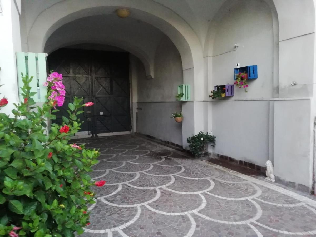 Residenza Caserta Sud - Appartamento Con Giardino Exteriör bild