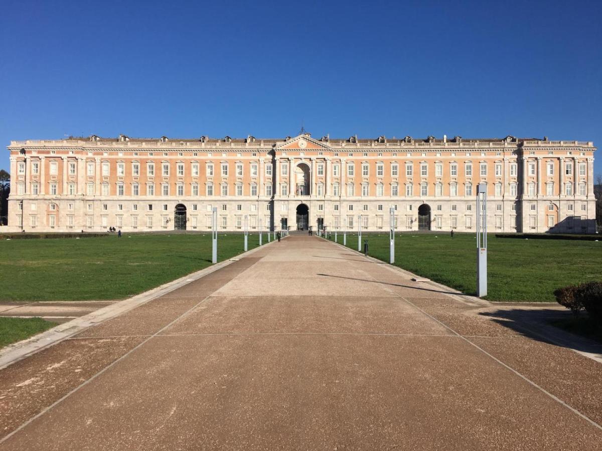 Residenza Caserta Sud - Appartamento Con Giardino Exteriör bild