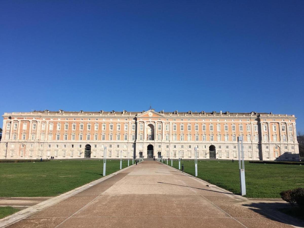 Residenza Caserta Sud - Appartamento Con Giardino Exteriör bild