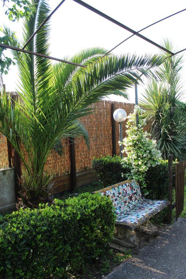 Residenza Caserta Sud - Appartamento Con Giardino Exteriör bild