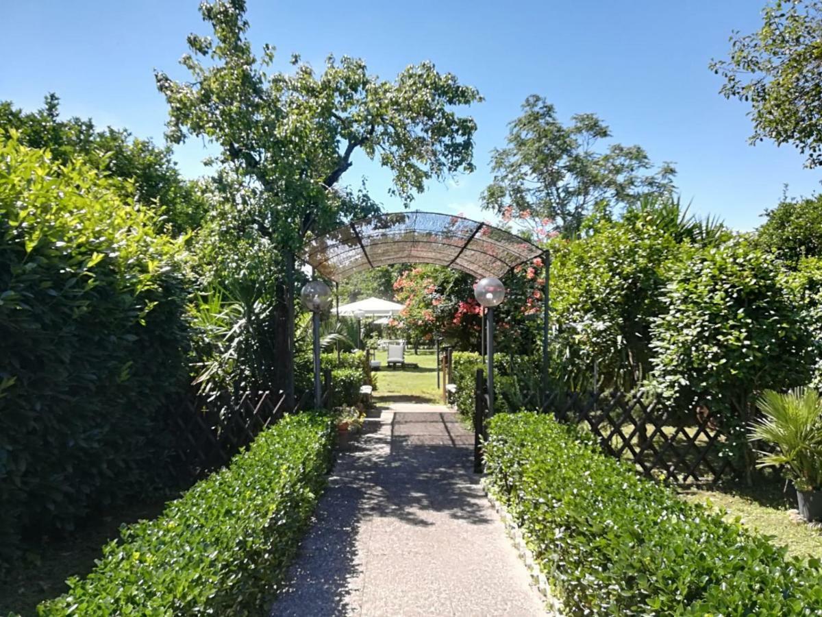 Residenza Caserta Sud - Appartamento Con Giardino Exteriör bild