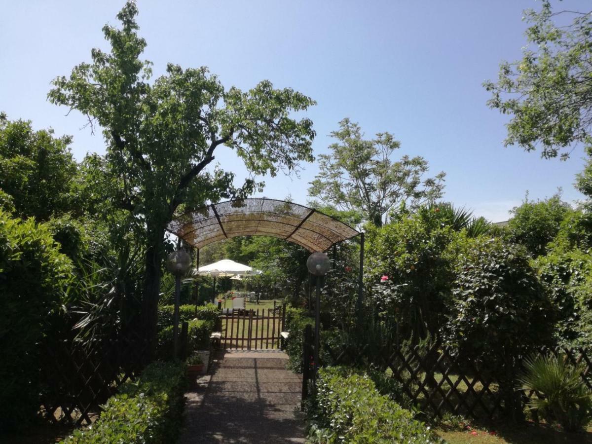 Residenza Caserta Sud - Appartamento Con Giardino Exteriör bild