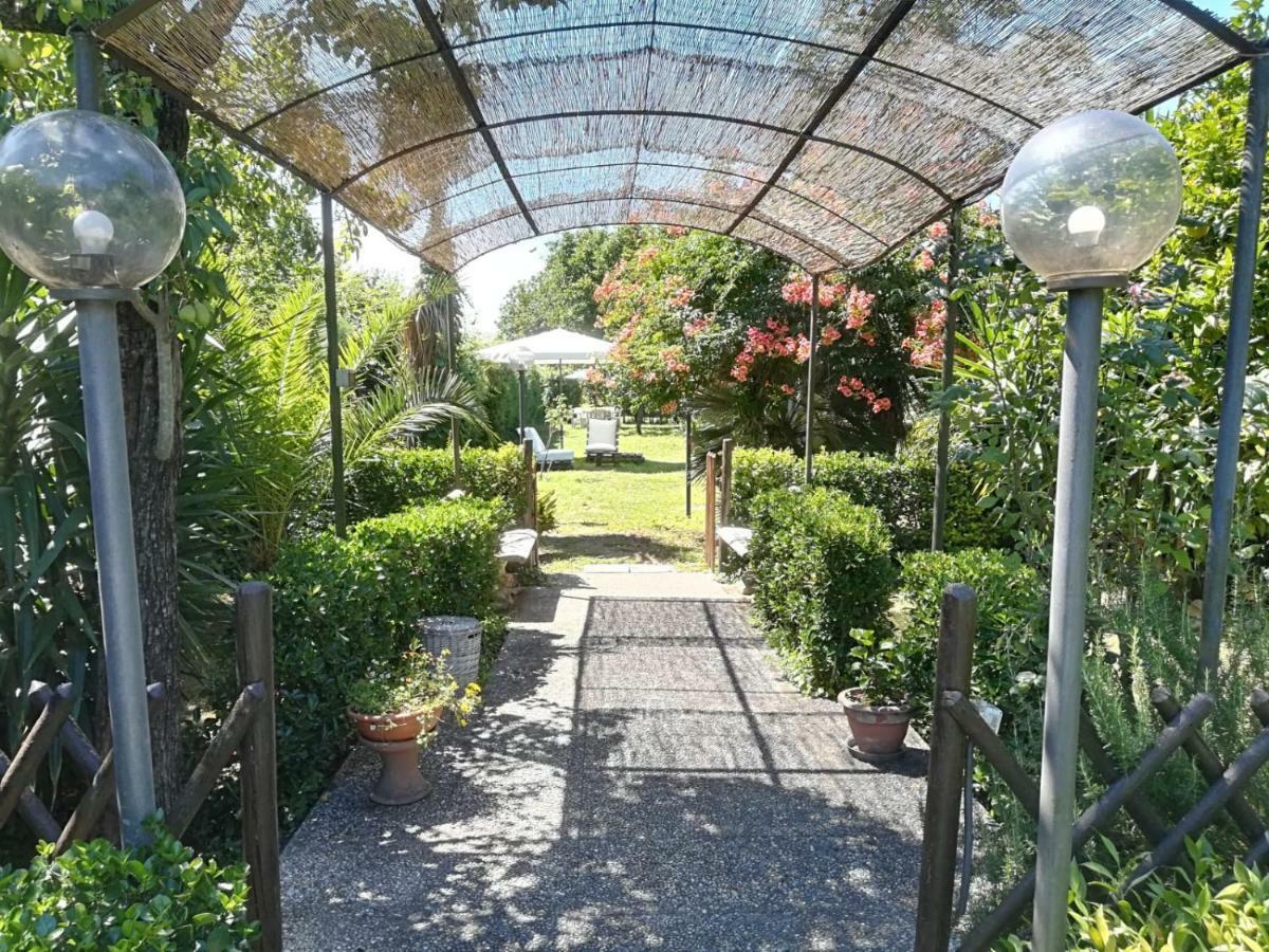 Residenza Caserta Sud - Appartamento Con Giardino Exteriör bild
